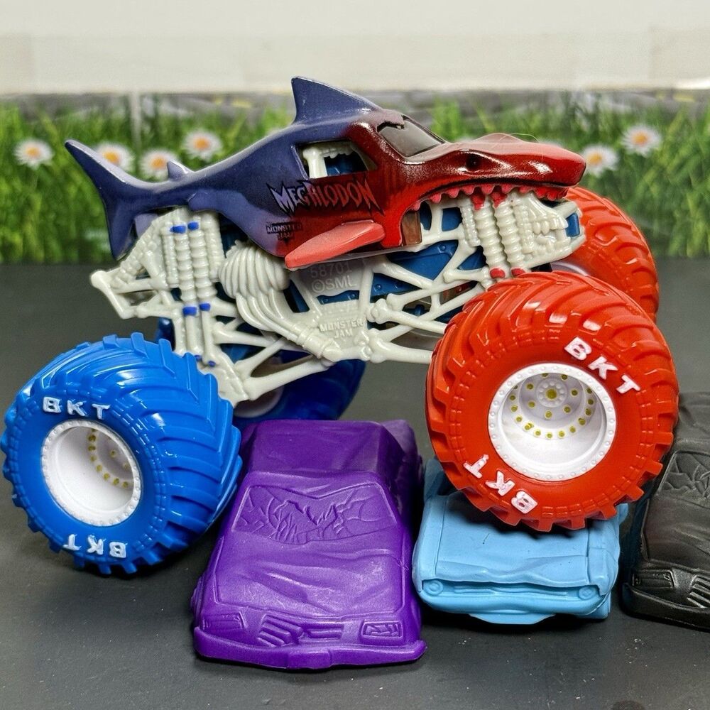 CUSTOM Monster Jam Skeleton Megalodon Two Tone Red & Blue 1:64 Monster Truck